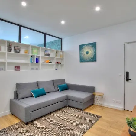 Apartment Merveilleux Loft 15Ieme
